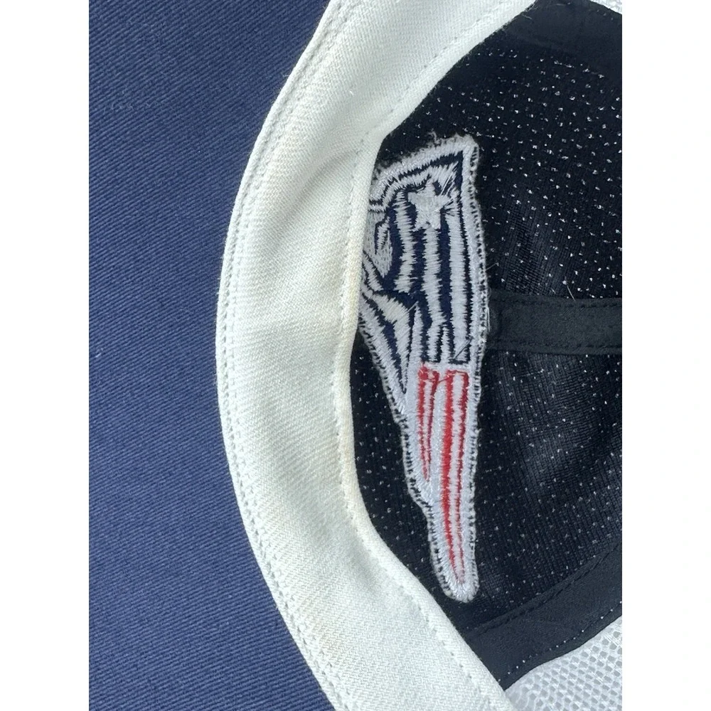 New England Patriots Women's SnapBack Baseball Hat Cap NFL Sequins